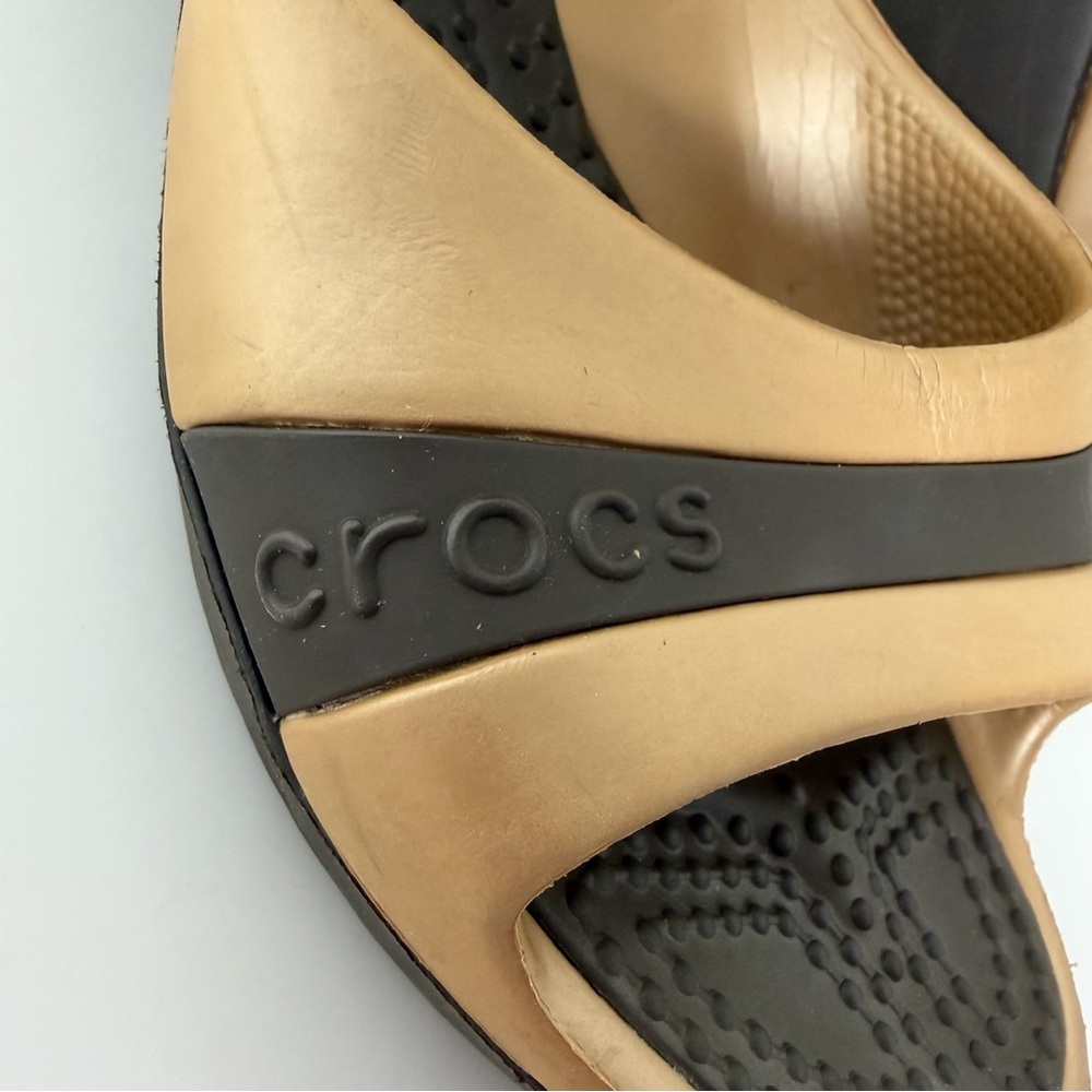 Crocs Sassari Band Bronze Brown Wedge Slide Slip On Sandals Women's size 8 - Picture 3 of 13